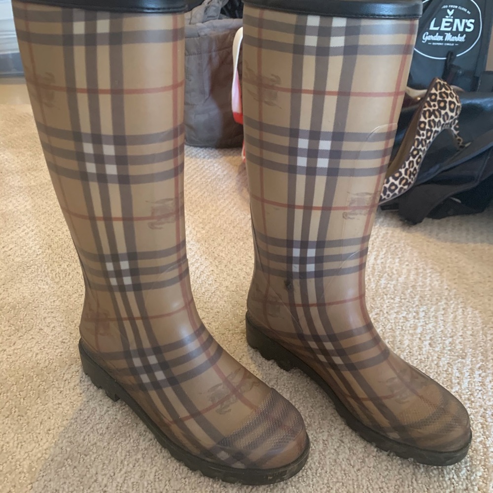 Burberry rain boots